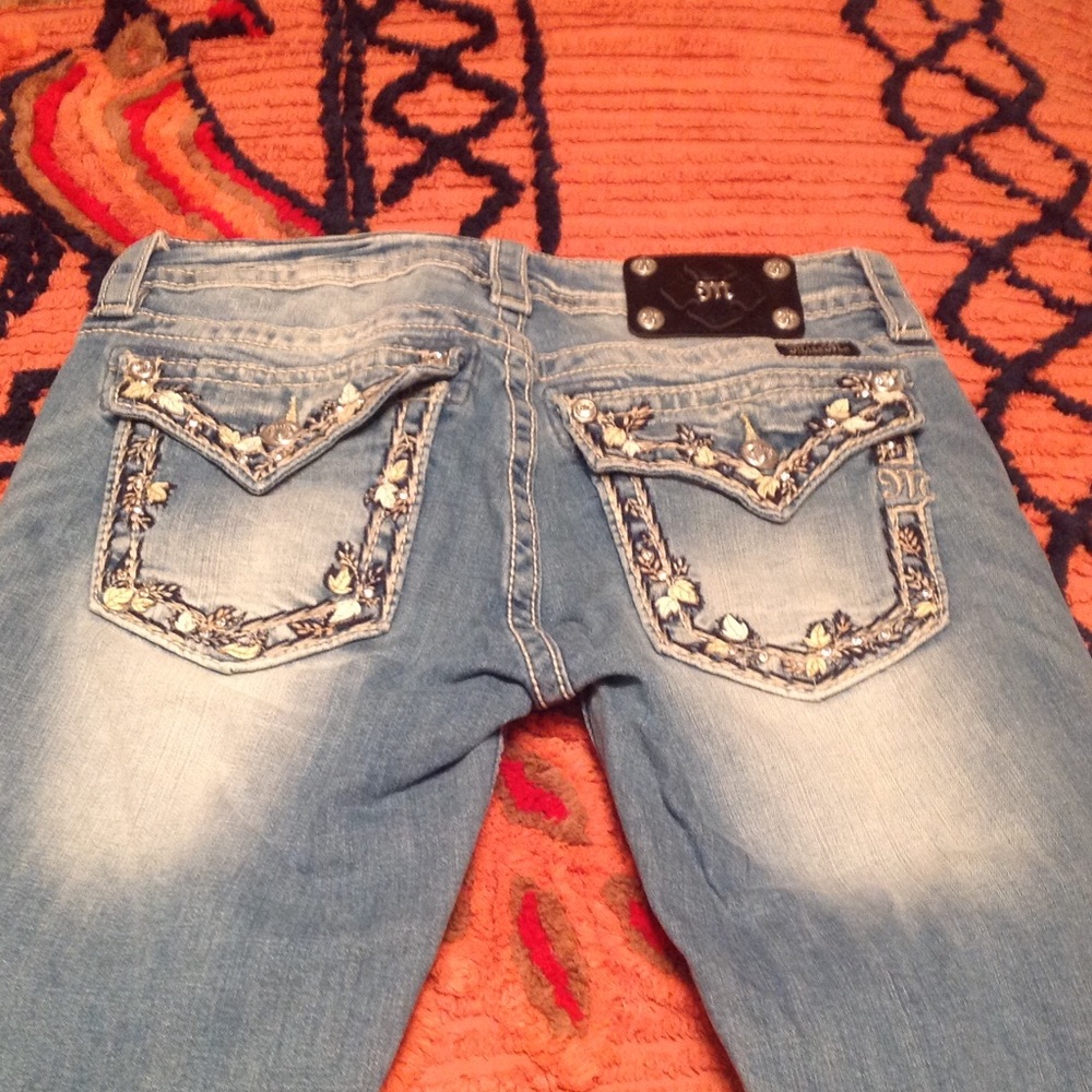 Miss Me Jean's Size 29